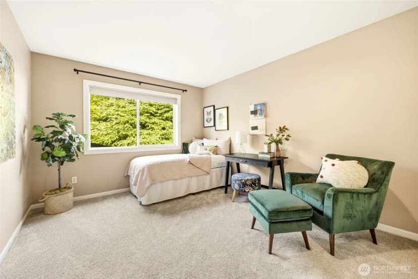 Property photo for 2401 Lyons Avenue Ne, Renton photo 19