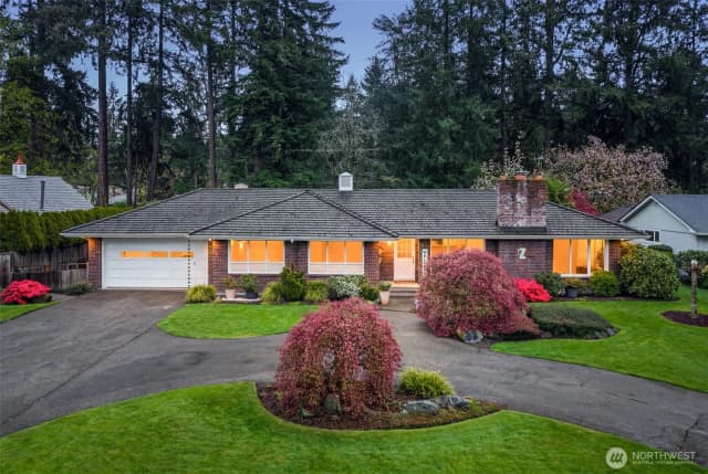 Property photo for 12 Forest Glen Lane Sw, Lakewood