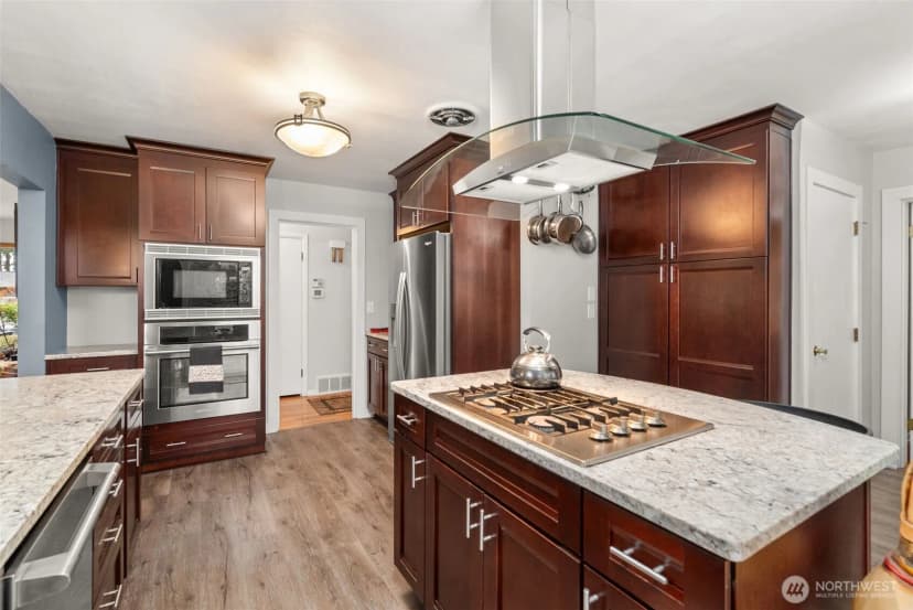 Property photo for 12 Forest Glen Lane Sw, Lakewood photo 19