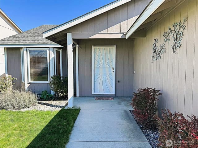 Property photo for 1015 S 10th Avenue, Othello photo 3