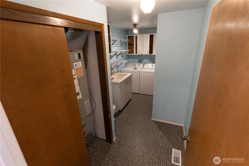 Property photo for 7134 Steelhead Lane, Burlington photo 23