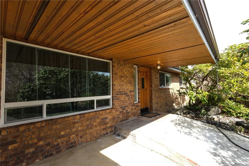 Property photo for 7134 Steelhead Lane, Burlington photo 3
