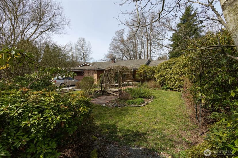 Property photo for 7134 Steelhead Lane, Burlington photo 34