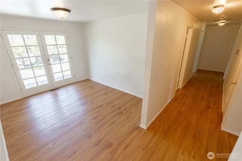 Property photo for 7134 Steelhead Lane, Burlington photo 13