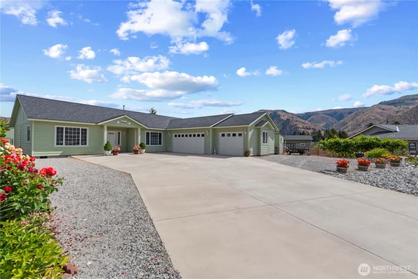 Property photo for 1010 Crest Loop, Entiat photo 4