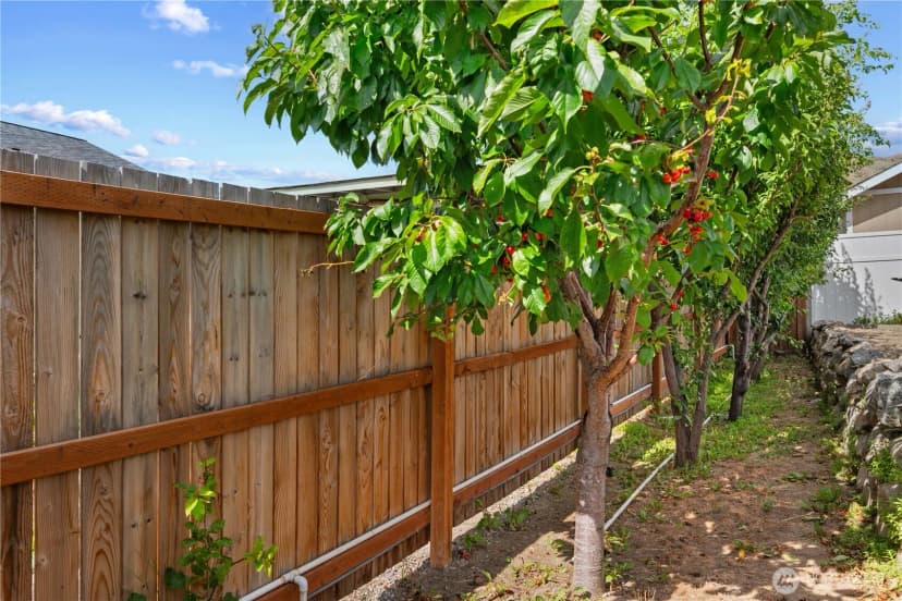 Property photo for 1010 Crest Loop, Entiat photo 16
