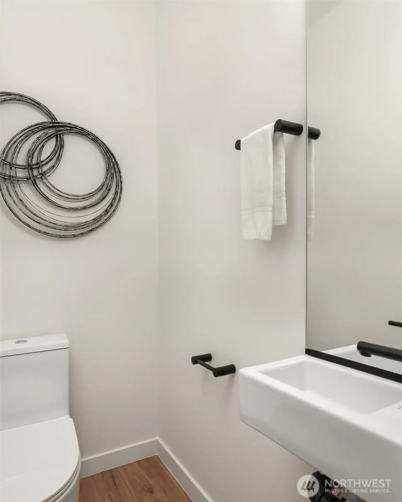 Property photo for 219 Ne 75th Street, Seattle photo 11