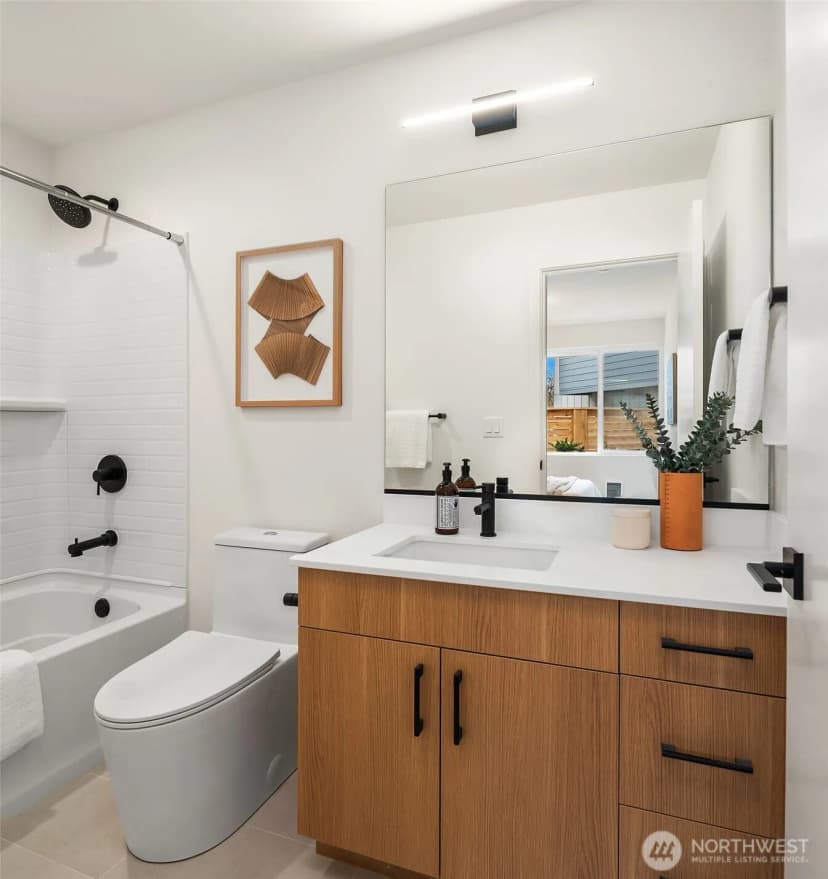 Property photo for 219 Ne 75th Street, Seattle photo 30