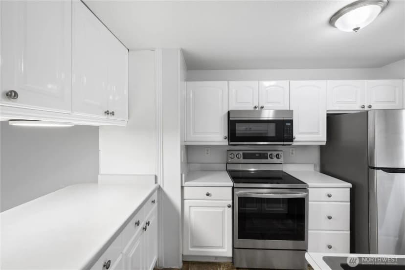 Property photo for 1721 Sw 318th Place #48d, Federal Way photo 9