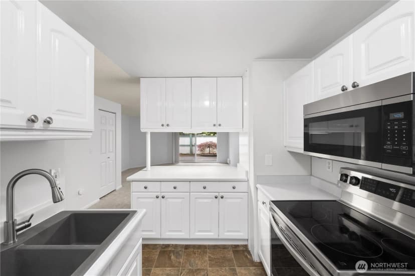 Property photo for 1721 Sw 318th Place #48d, Federal Way photo 10