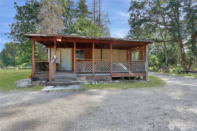 Property photo for 514 Huggins Greig Road S, Roy photo 2
