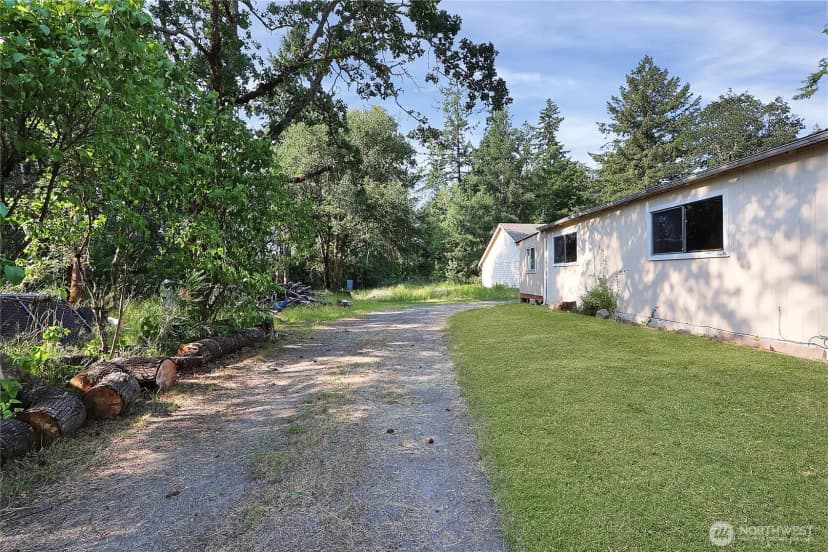 Property photo for 514 Huggins Greig Road S, Roy photo 14