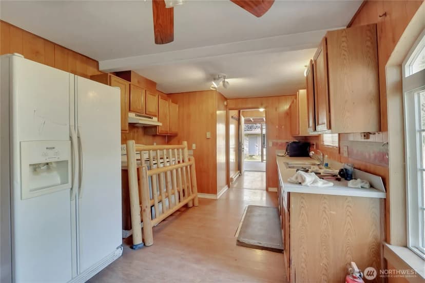Property photo for 514 Huggins Greig Road S, Roy photo 6