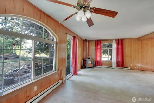 Property photo for 514 Huggins Greig Road S, Roy photo 4