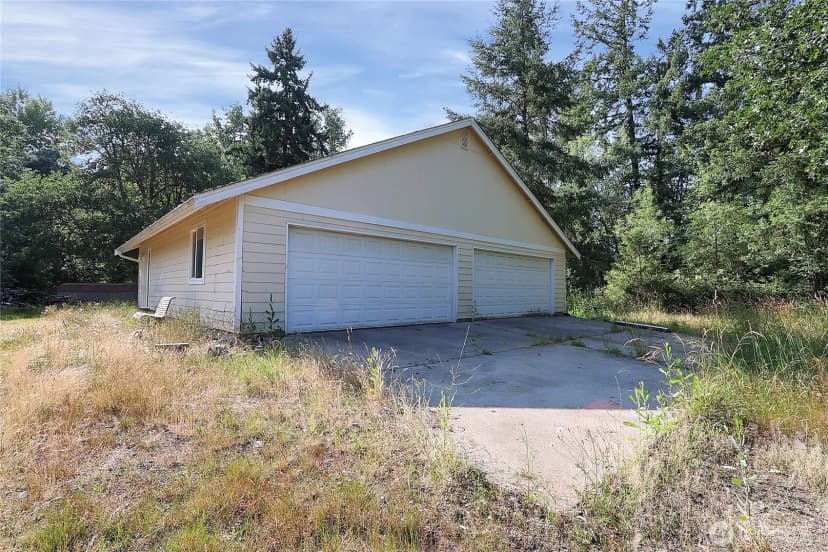Property photo for 514 Huggins Greig Road S, Roy photo 13