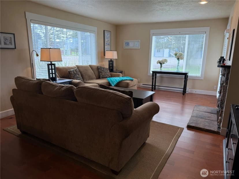 Property photo for 210 26th Street Nw #411/12, Long Beach photo 5