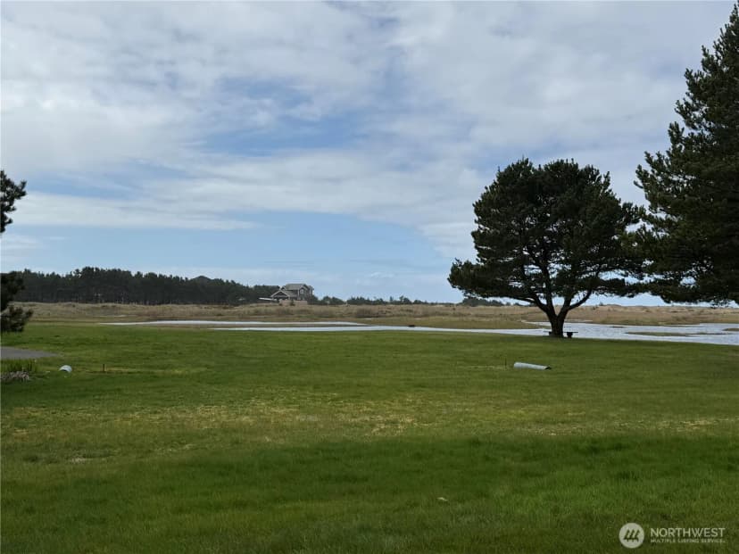 Property photo for 210 26th Street Nw #411/12, Long Beach photo 24