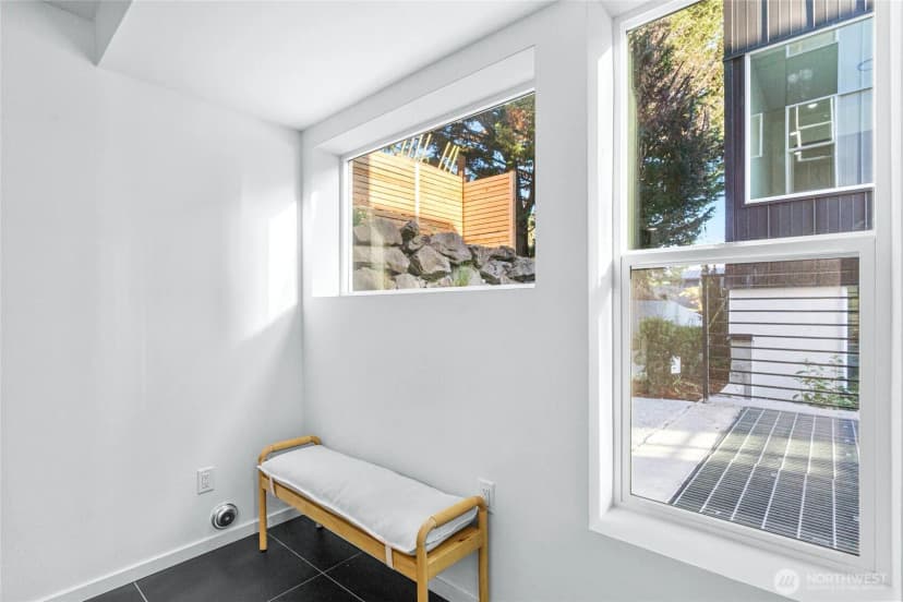 Property photo for 12510 35th Avenue Ne #e, Seattle photo 6