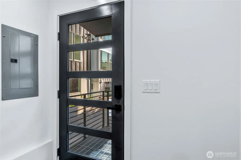 Property photo for 12510 35th Avenue Ne #e, Seattle photo 2