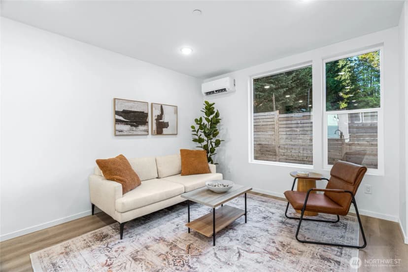 Property photo for 12510 35th Avenue Ne #e, Seattle photo 9