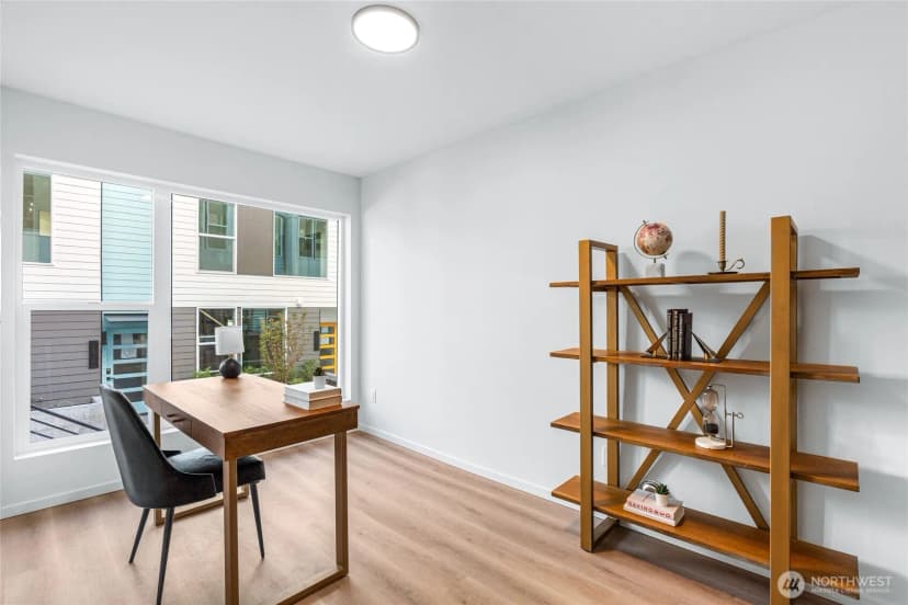 Property photo for 12510 35th Avenue Ne #e, Seattle photo 4