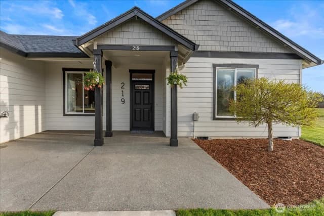 Property photo for 219 Bremgartner Road, Winlock photo 4