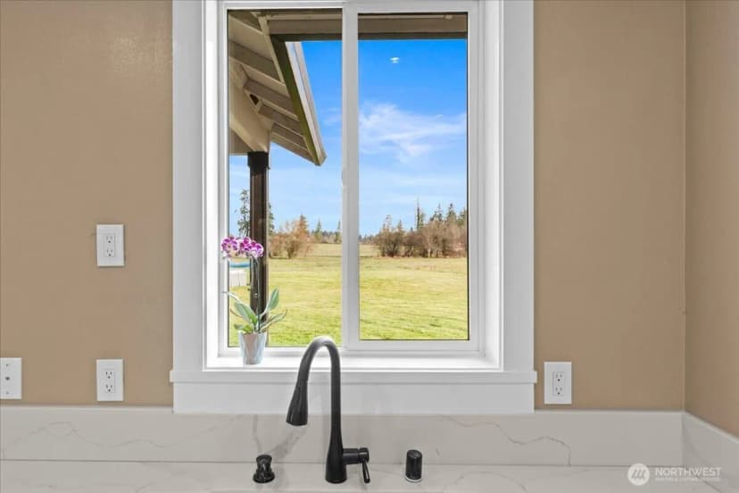 Property photo for 219 Bremgartner Road, Winlock photo 14