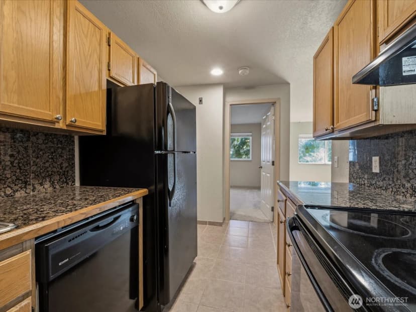 Property photo for 14344 N Stone Avenue #32, Seattle photo 10