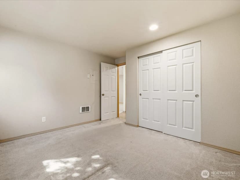 Property photo for 14344 N Stone Avenue #32, Seattle photo 14