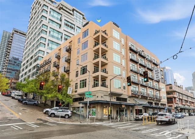 Property photo for 2030 Western Avenue #614, Seattle photo 2