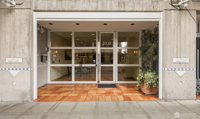 Property photo for 2030 Western Avenue #614, Seattle photo 4
