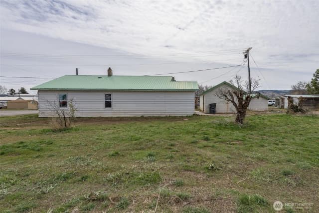 Property photo for 326 S Columbia Avenue, Waterville photo 4