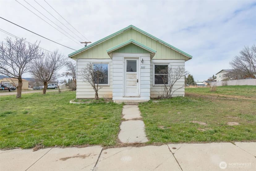 Property photo for 326 S Columbia Avenue, Waterville