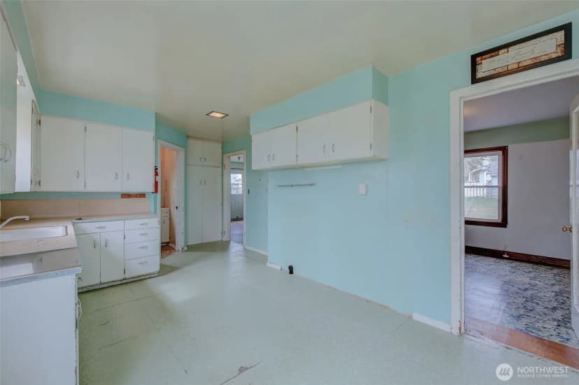 Property photo for 326 S Columbia Avenue, Waterville photo 7