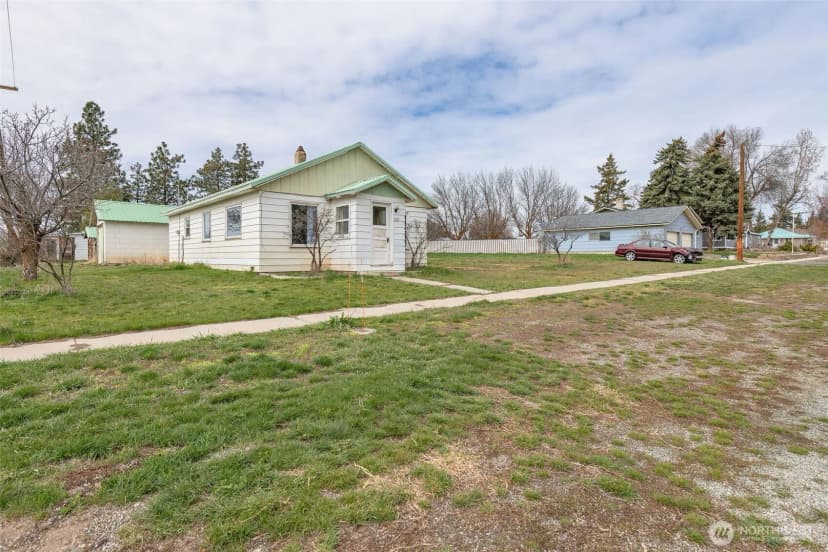 Property photo for 326 S Columbia Avenue, Waterville photo 3