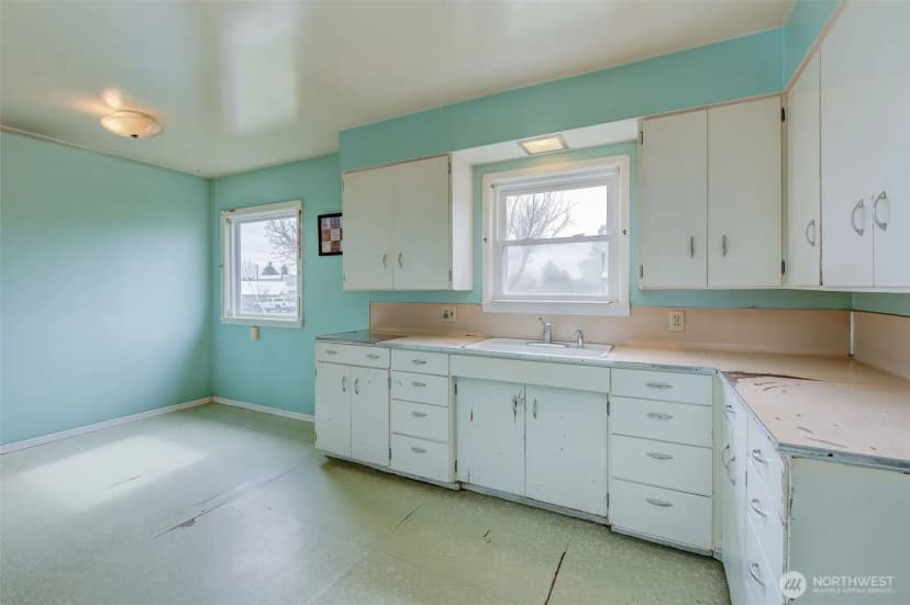 Property photo for 326 S Columbia Avenue, Waterville photo 6