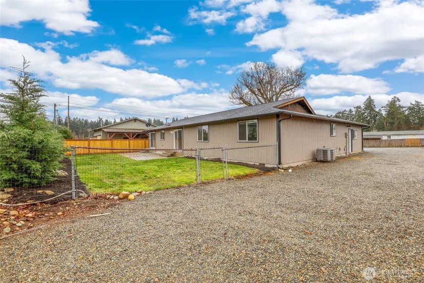 Property photo for 16517 43rd Avenue E, Tacoma photo 34