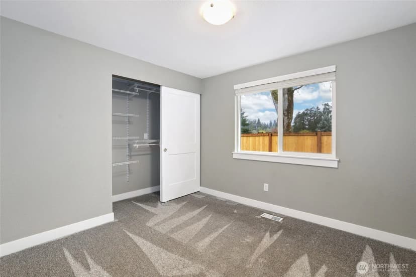 Property photo for 16517 43rd Avenue E, Tacoma photo 24