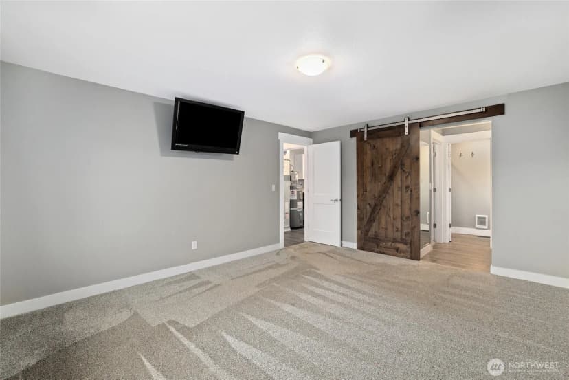 Property photo for 16517 43rd Avenue E, Tacoma photo 19