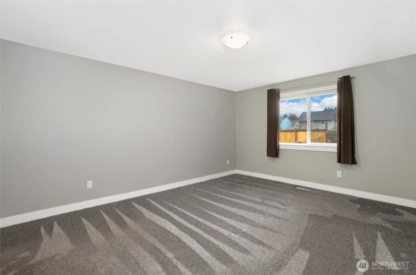 Property photo for 16517 43rd Avenue E, Tacoma photo 18