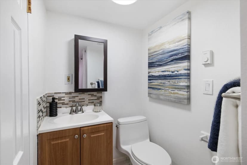 Property photo for 10044 12th Avenue Nw, Seattle photo 12