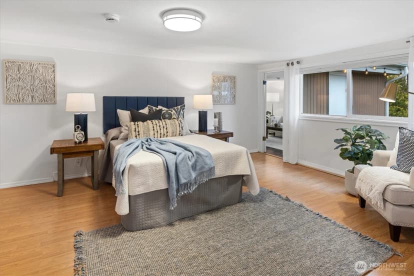Property photo for 10044 12th Avenue Nw, Seattle photo 15