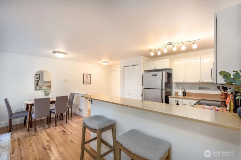 Property photo for 566 Prospect Street #108, Seattle photo 9