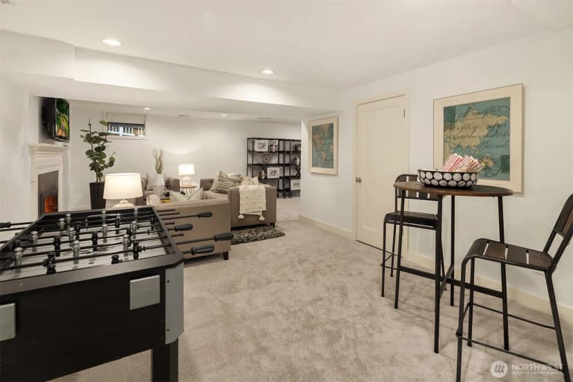 Property photo for 8021 Se 57th Street, Mercer Island photo 25