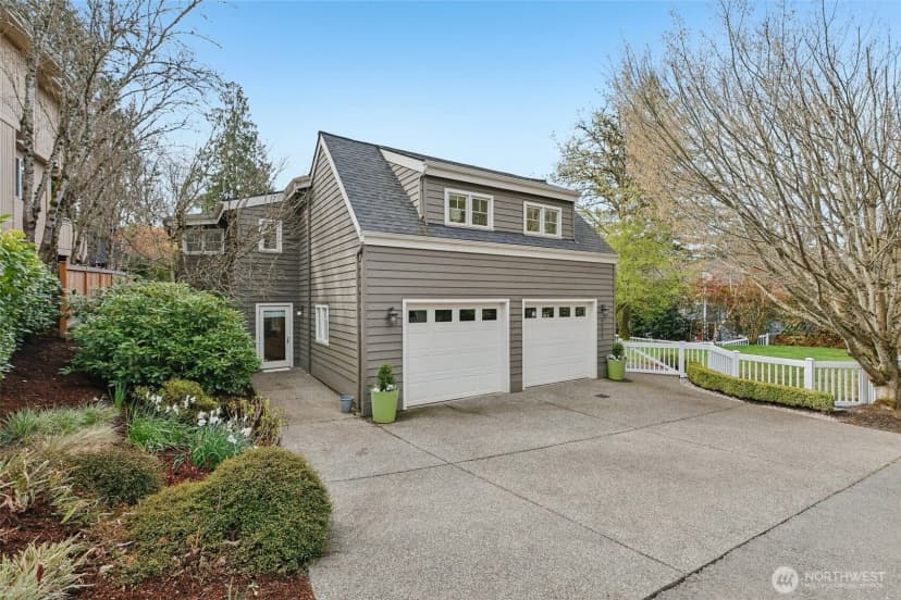 Property photo for 8021 Se 57th Street, Mercer Island photo 35