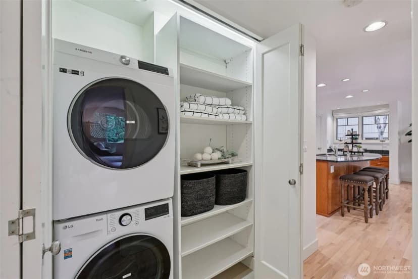 Property photo for 8021 Se 57th Street, Mercer Island photo 19