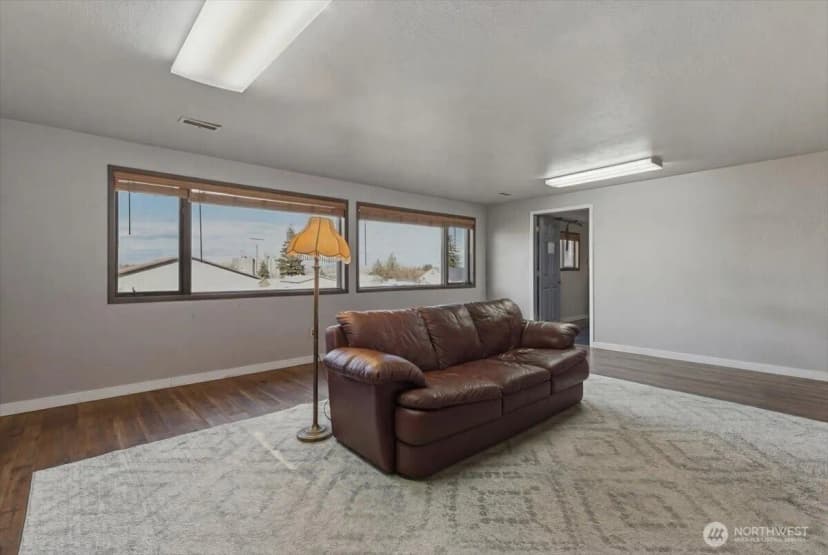 Property photo for 313 Se Trinity Avenue, Wilbur photo 30