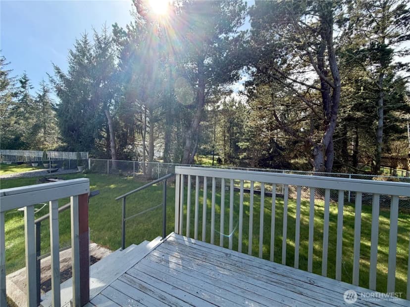Property photo for 341 Ponderosa Loop Ne, Ocean Shores photo 24
