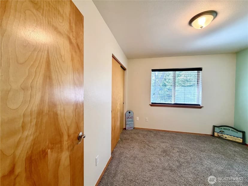 Property photo for 341 Ponderosa Loop Ne, Ocean Shores photo 14