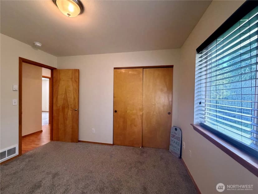 Property photo for 341 Ponderosa Loop Ne, Ocean Shores photo 15
